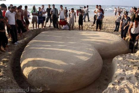 267855_211632965547792_123703501007406_651049_702102_n