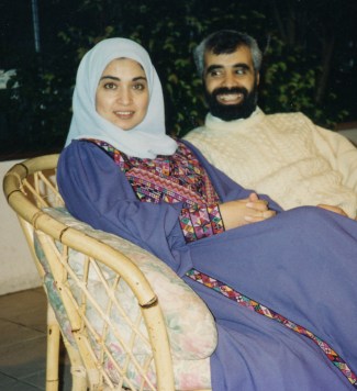 This image has an empty alt attribute; its file name is baba-mama-copy-1.jpg